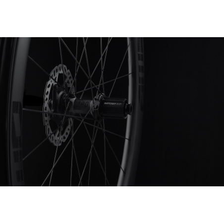 FFWD DT180 RAW (44 mm), MattBlack, karbónové, ráfikové, plášťové